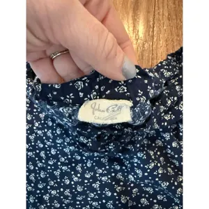 Brandy Melville John Galt navy floral short size xs thumbnail 3