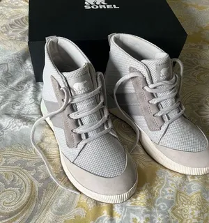 Women's Grey High-Top Sneakers thumbnail 1