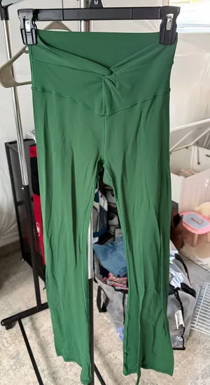 Aerie Extra Twist Real Me Flare Leggings thumbnail 1