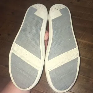 Tom’s deep red burlap slip on size 10 shoes thumbnail 4