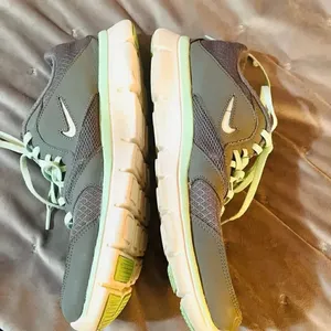 Nike Flex Running Shoes Sneakers Grey Mint Green Women’s 9.5 thumbnail 6
