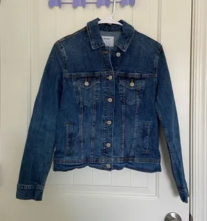 NWOT | Old Navy women’s denim jacket — small‎ thumbnail 1
