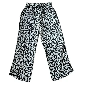 Monteau Black and White Pull on Dress Pants(Size Medium) thumbnail 2