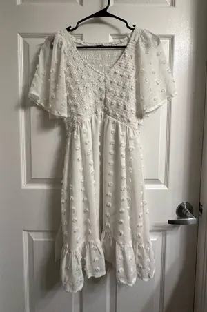 White dress thumbnail 1