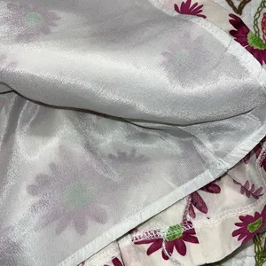 &MERCI medium ivory Hey Girl Flower Bubble Sleeve Top In White purple flowers thumbnail 10
