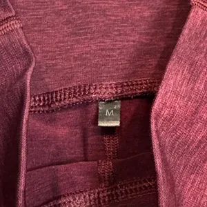 Alphalete Revival‎ High Waisted Ribbed Leggings Burgundy Size Medium Workout thumbnail 5