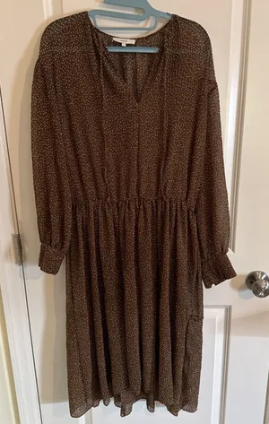 Vince Women's Brown Starry Dot Pleated Long Sleeve Sheer Midi Dress Sz Small thumbnail 1
