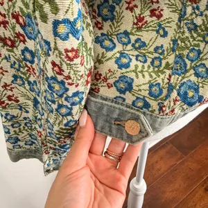 Floral Tapestry Denim Jacket Oversized Ruffle Peter Pan Collar Woven Medium thumbnail 9