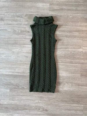 Windsor Sleeveless Cable Knit Turtleneck Dress in Dark Green, Size XS thumbnail 2