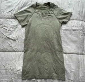 Green Lululemon Swiftly Tech Short Sleeve thumbnail 1