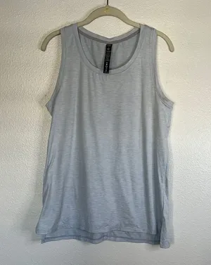 New York Laundry EUC Light Blue Workout Tank Top sz L thumbnail 1