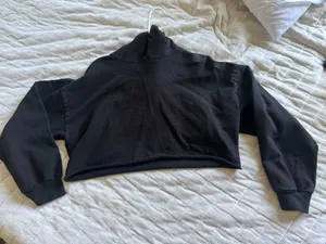 Talentless Hoodie Women’s Cropped thumbnail 1