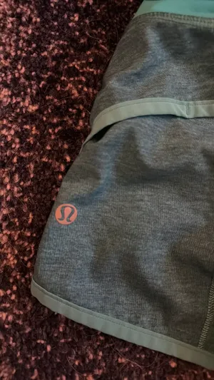 Lululemon Shorts Speed Up thumbnail 4