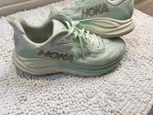 Hoka Clifton 10 Running Shoes thumbnail 3