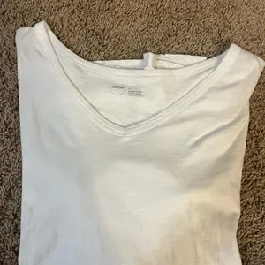Aerie White V-Neck T-Shirt thumbnail 5