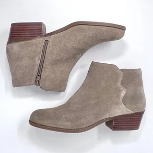 Crown Vintage Beatrix Taupe Suede Leather Low Block Heel Ankle Bootie 7 thumbnail 4