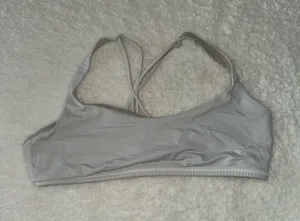Lululemon bra thumbnail 1