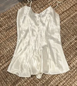 Non Signe Vintage Elegant Cream Satin Jumper Size Medium thumbnail 1