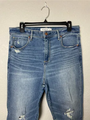 Abercrombie & Fitch High-Rise Super Skinny Ankle Jeans in Blue Wash Size 12L thumbnail 3