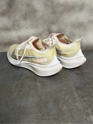 Nike Zoom Gravity Women’s Running Shoes Summit White BQ3203-101 Size 10 thumbnail 9