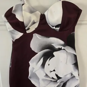 Venus Bodycon Dress Small Burgundy Floral Bustier Midi Stretch Party Cocktail thumbnail 12