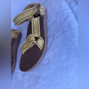TEVA ORIGINAL UNIVERSAL MARESSA SANDALS WOMEN’s Size 7 Shoes light yellow thumbnail 5