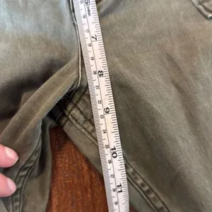 Abercrombie & Fitch olive mid rise seamed skinny pant size 28 thumbnail 8