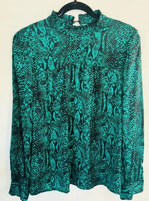 Who What Wear Turquoise and Black Patterned Top thumbnail 1