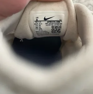 Nike Air Max 270 React Shoes thumbnail 6