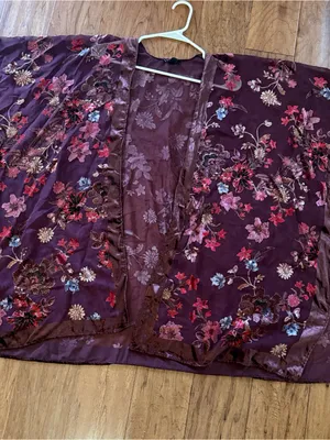 torrid Plum Floral Velvet Draped Kimono Wrap thumbnail 3