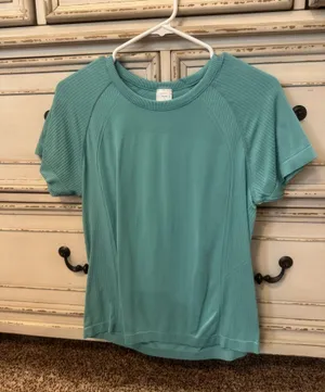 Teal Old Navy Workout Top thumbnail 1