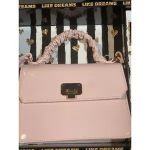 BRAND NEW Pale Pink Bag/Purse 2 Piece Gift‎ Set With Key Chain thumbnail 2