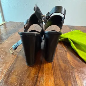 Tory Burch Black Leather Platform Wedge Sandals with Dust Bag Gold Buckle thumbnail 7