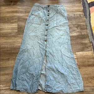 ANTHROPOLOGIE Holding Horses Chambray Denim Button Front Maxi Skirt size 2 thumbnail 4