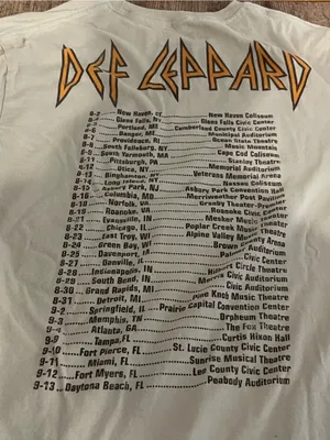 Def Leppard Concert T-Shirt Size Medium thumbnail 4