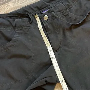Patagonia Black Capri Pants thumbnail 3