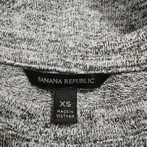 Banana Republic Gray Knit Sleeveless Top (XS) thumbnail 6