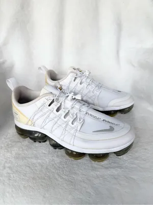 Nike Air Vapormax Run Utility White Silver Shoes AQ8811-100 Women's Size 8 thumbnail 9