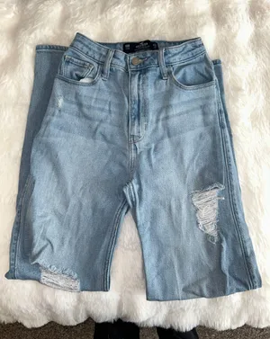 Hollister Light Wash Ultra High Rise Dad Jeans thumbnail 2