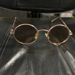Round Gold Sunglasses Unisex thumbnail 4