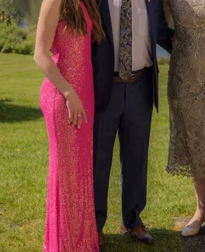 Nordstrom HOT PINK PROM/INVOLVED IN A WEDDING DRESS!💖💕💗💖💞💓🌸💘🌷🎀💄🦩 thumbnail 1