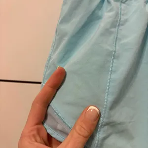Lululemon Hotty Hot Shorts Long 4" Hydra Blue thumbnail 9