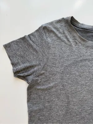 lululemon Swiftly Tech Cropped Top Size 12 thumbnail 2