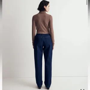 Madewell ribbed super crop turtleneck top in castle rock thumbnail 2