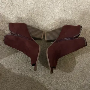 Dolcetta Millie Burgundy Open Toe Ankle Booties Size 7 thumbnail 2