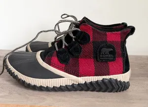 SOREL Out N About Duck Boot Red Black Buffalo Plaid Size NL3403 9.5 thumbnail 1
