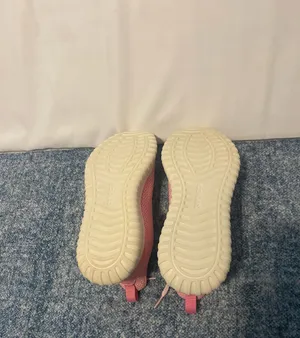 Pink Adidas Sneakers thumbnail 6