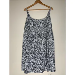 Old Navy Fit Flare Linen Blend Cami Navy White Floral Print Dress 2X Coastal Vac thumbnail 2