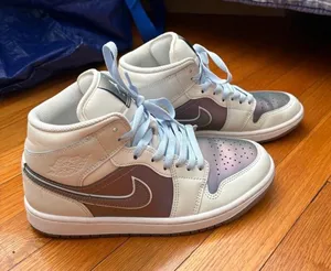 Jordan Nike 1 thumbnail 1