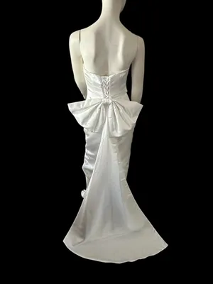 Miss Veil Strapless Fitted Wedding Dress with Removable Bow Train White NWT thumbnail 3
